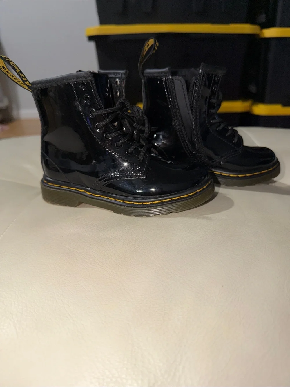 Dr. Martens classic kids